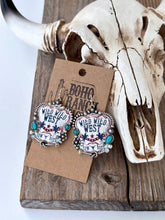 Load image into Gallery viewer, Western Style Pendant with Turquoise Stone Drop Earrings
